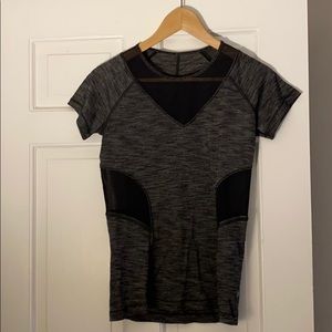 Lululemon workout top